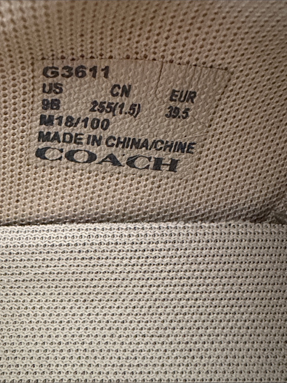 Great Condition Women Coach Sneakers Size 9. - Picture 7 of 10